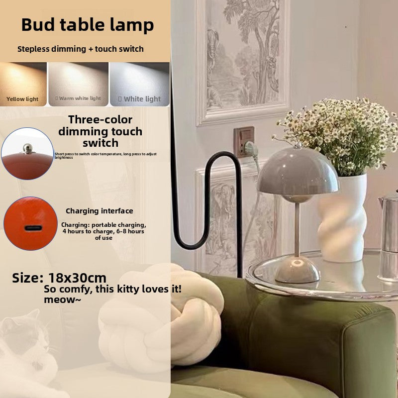 Flower bud table lamp