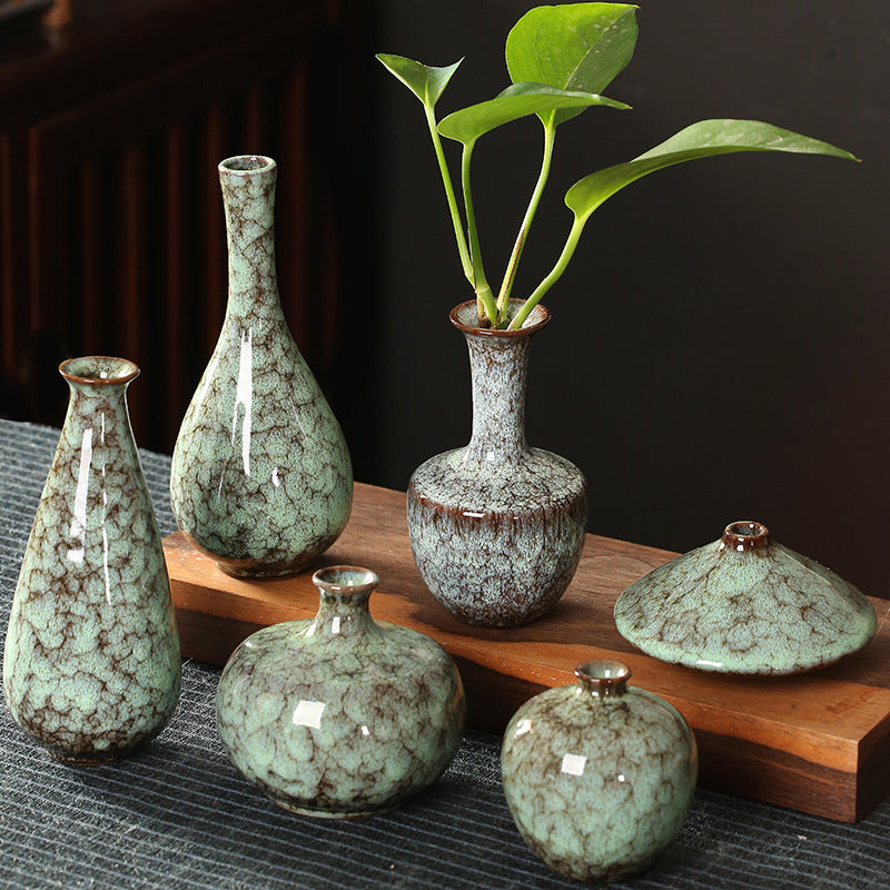 Modern Ceramic Vase for Dried Flower Decoration